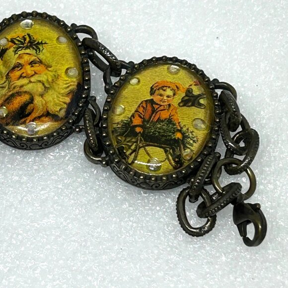 Avon Victorian Christmas Scenes Bracelet Antique Brass Tone Signed - Picture 7 of 12